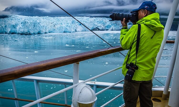 photographer on cruise ship salary